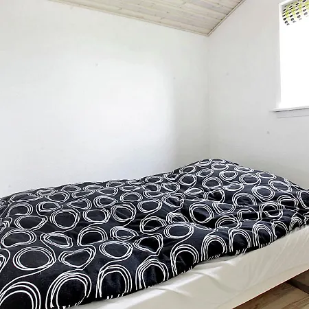 Ferienhaus Holiday Xiii *
